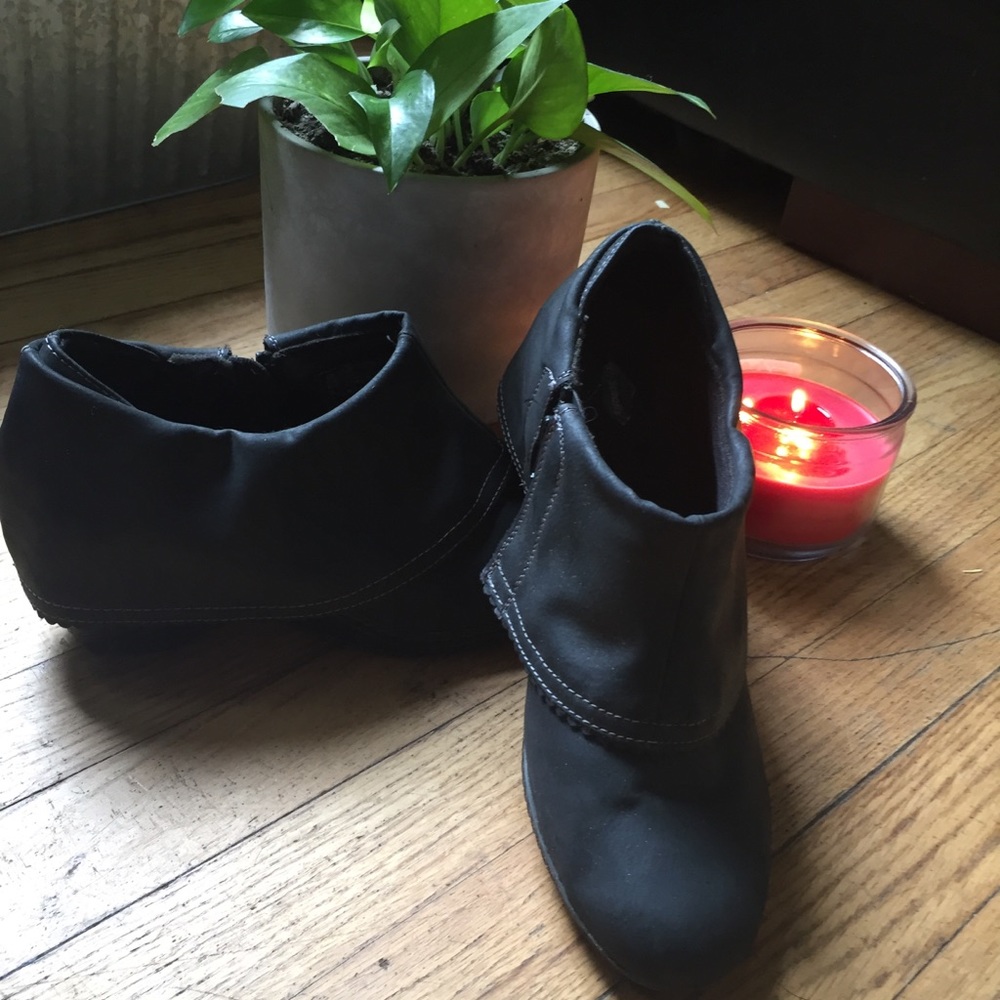 Dr. Scholls clogs
